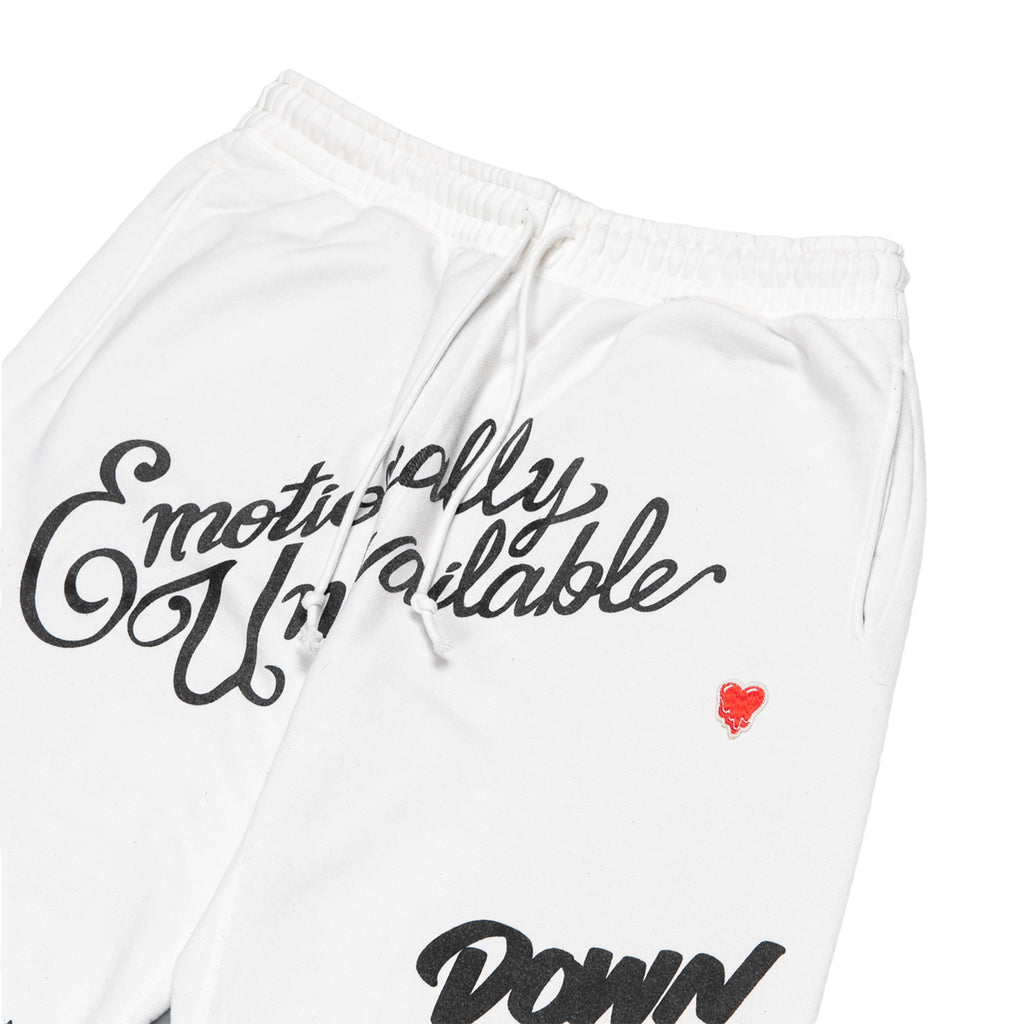MOVIE TITLES SWEAT PANTS/WHITE – Emotionally Unavailable